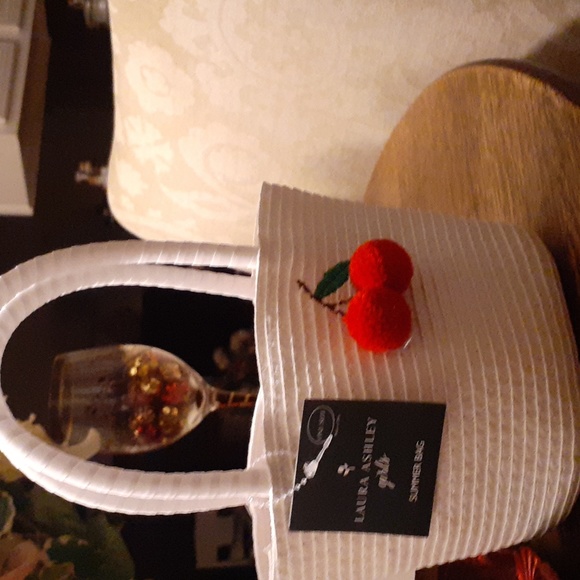 LAURA ASHLEY GIRLS SUMMER BAG - Picture 3 of 8